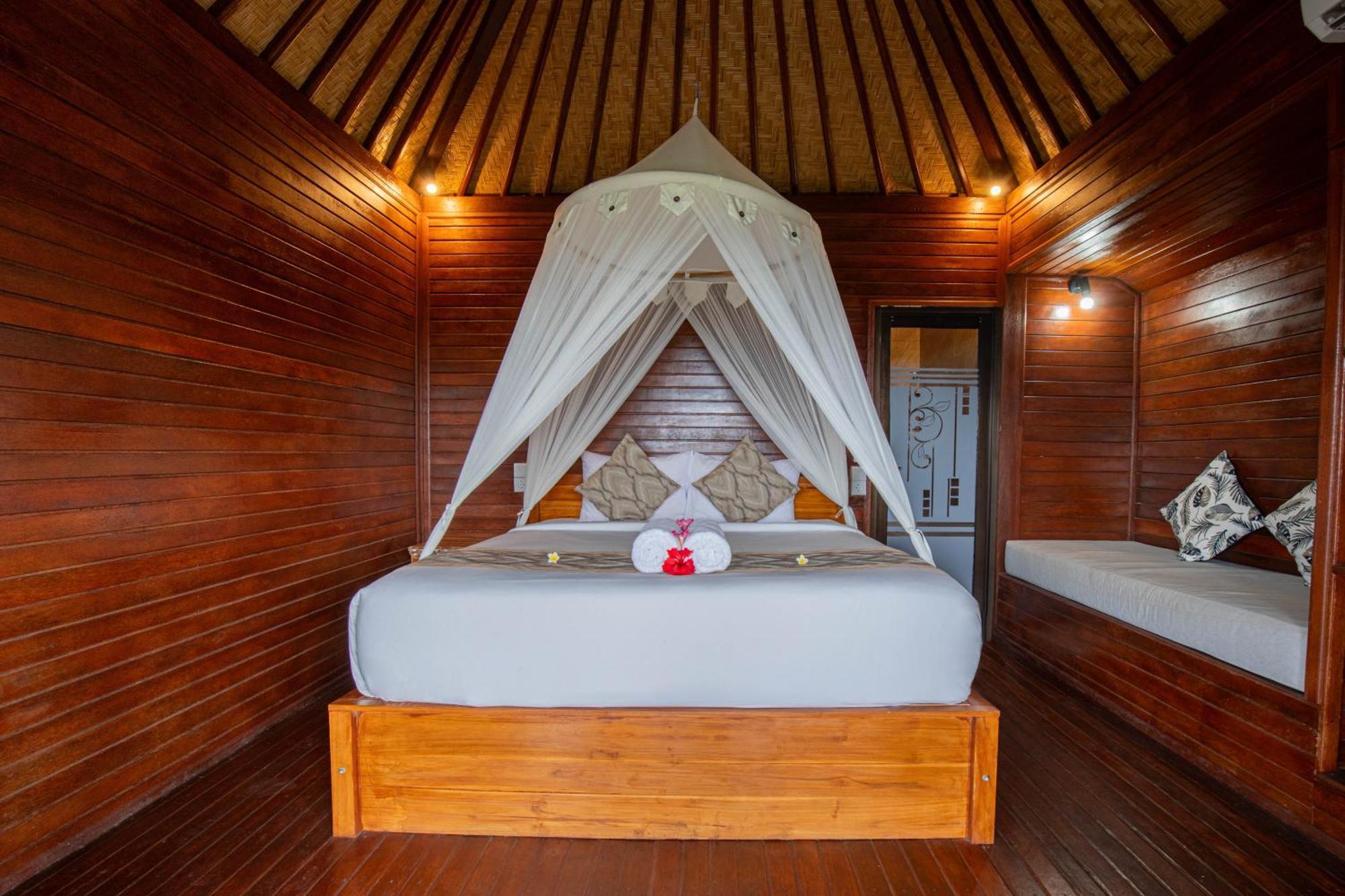 Blue Lagoon Secret Villas Nusa Lembongan Exterior foto